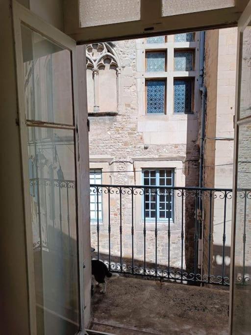 Grand Appartement En Maison De Ville Valreas Bagian luar foto